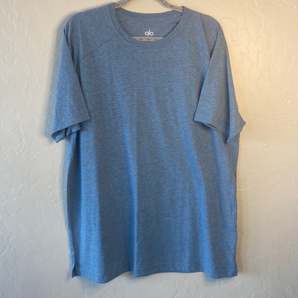 Alo Yoga Mens T-shirt